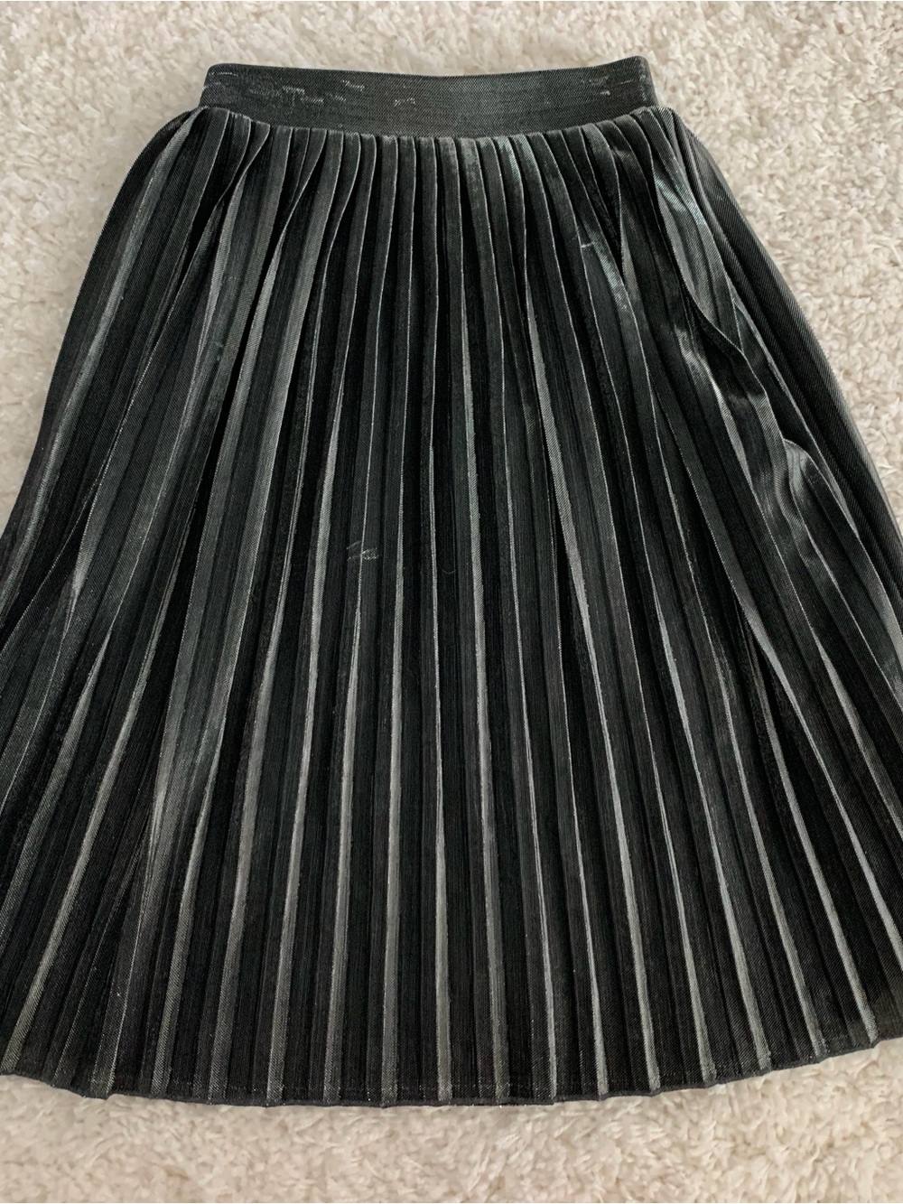 Charlotte Russe Black Pleated Velvet A-Line Skirt